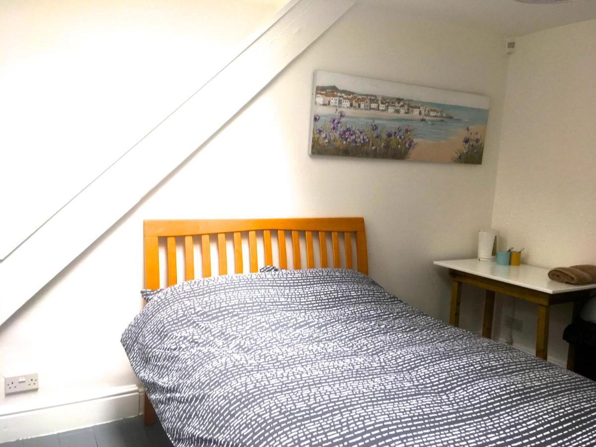 Palace Surf Lodge New Quay Exteriör bild