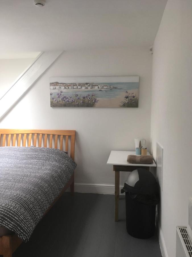 Palace Surf Lodge New Quay Exteriör bild